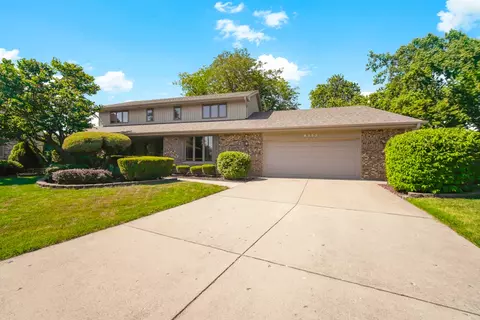 8353 Arrowhead Ln, Orland Park, IL 60462