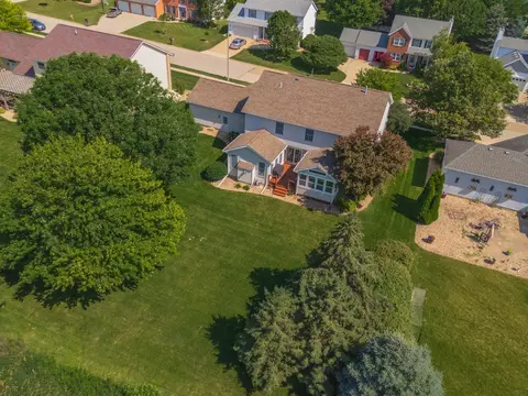View/Area - 605 Ironwood Cc Dr, Normal, IL 61761 photo 3 of 4