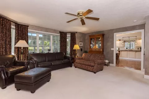 Living - 605 Ironwood Cc Dr, Normal, IL 61761 photo 4 of 7