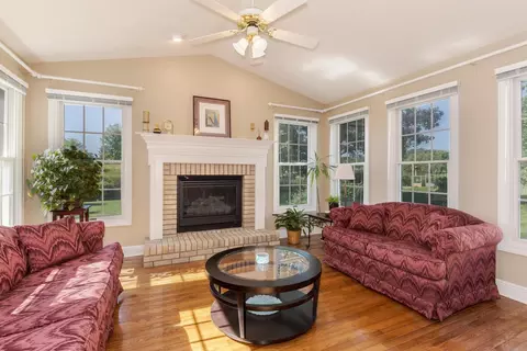 Living - 605 Ironwood Cc Dr, Normal, IL 61761 photo 6 of 7