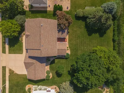 View/Area - 605 Ironwood Cc Dr, Normal, IL 61761 photo 1 of 4