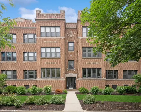 4023 N Southport Ave #1, Chicago, IL 60613