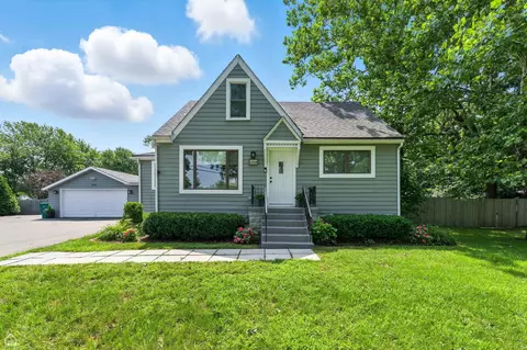 14318 Mccarthy Rd, Lemont, IL 60439