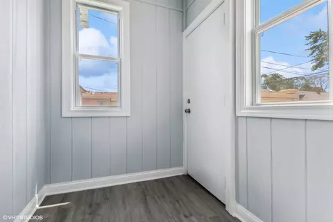Entry Way - 629 E 87th Pl, Chicago, IL 60619 photo 3 of 3