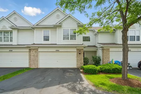 10582 Scott Dr, Huntley, IL 60142