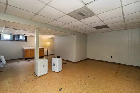935 E 1st St, Lockport, IL 60441 photo 21