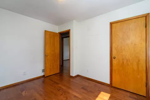 935 E 1st St, Lockport, IL 60441 photo 14