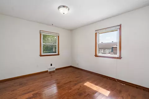 935 E 1st St, Lockport, IL 60441 photo 15