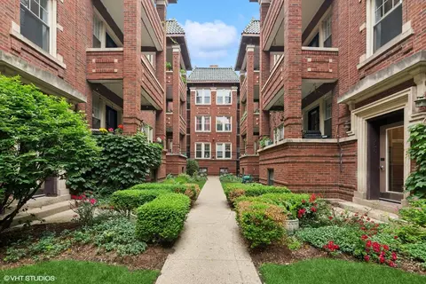 960 W Cuyler Ave #3N, Chicago, IL 60613