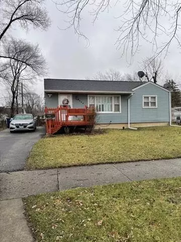 2637 Yeoman St, Waukegan, IL 60087