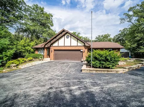 13745 S King Rd, Homer Glen, IL 60491