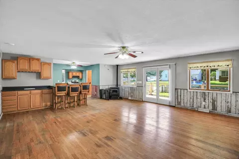 403 E Cooke St, Mount Pulaski, IL 62548 photo 21