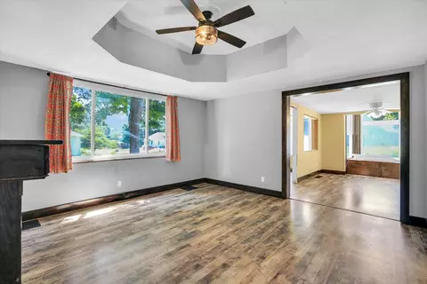 403 E Cooke St, Mount Pulaski, IL 62548 photo 10