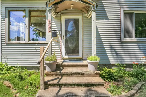 403 E Cooke St, Mount Pulaski, IL 62548 photo 5