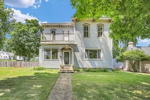 403 E Cooke St, Mount Pulaski, IL 62548