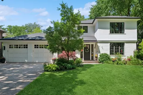 624 Laurel Ave, Wilmette, IL 60091