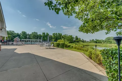 3866 Kingsmill Dr, Elgin, IL 60124 photo 24