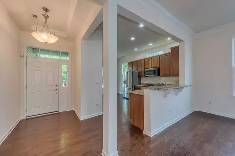 3866 Kingsmill Dr, Elgin, IL 60124 photo 3