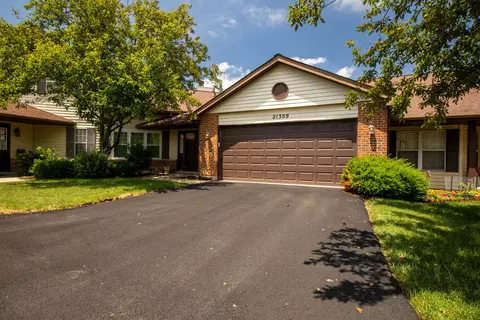 21309 Silktree Cir, Plainfield, IL 60544