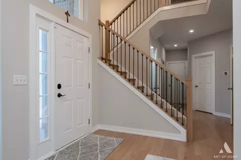 Entry Way - 1007 Biltmore Dr, Elgin, IL 60120 photo 1 of 5