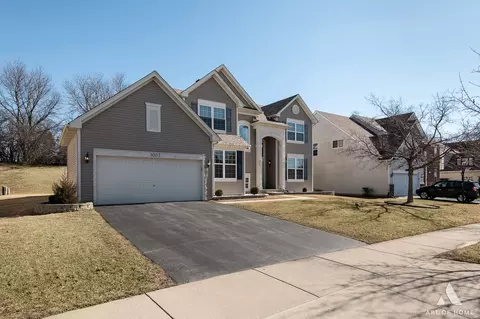 Exterior - 1007 Biltmore Dr, Elgin, IL 60120 photo 2 of 6