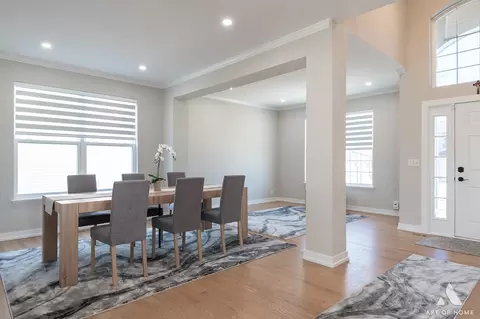 Dining - 1007 Biltmore Dr, Elgin, IL 60120 photo 2 of 3