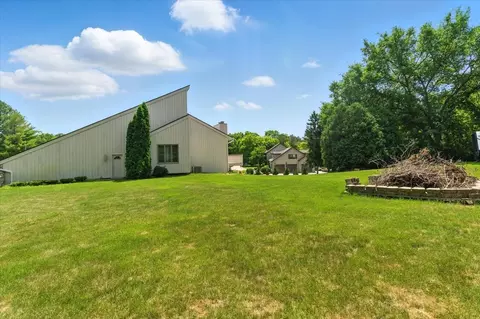 3125 Chellington Dr, Johnsburg, IL 60051 photo 38