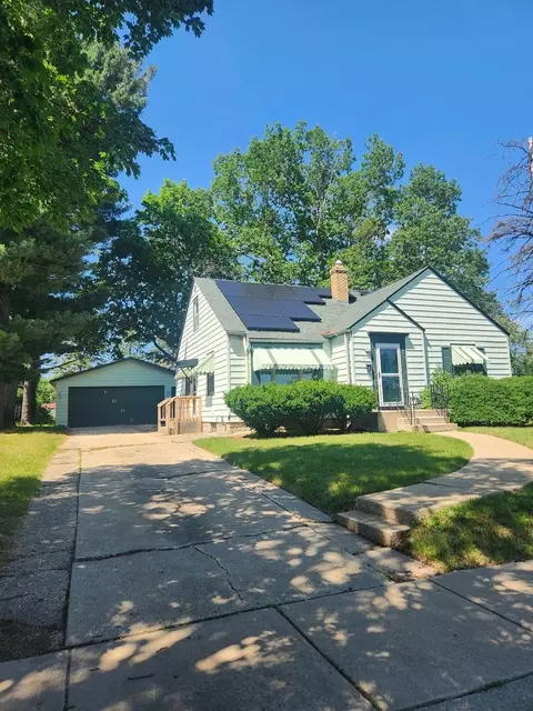 1003 Ogilby Rd, Rockford, IL 61102