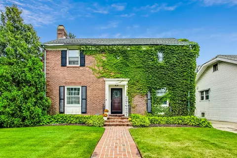 218 N Merrill St, Park Ridge, IL 60068