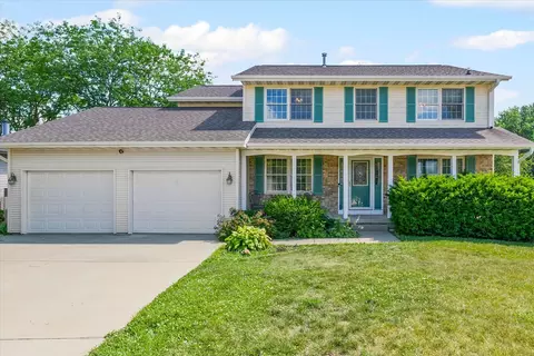 409 Northridge Dr, Mahomet, IL 61853