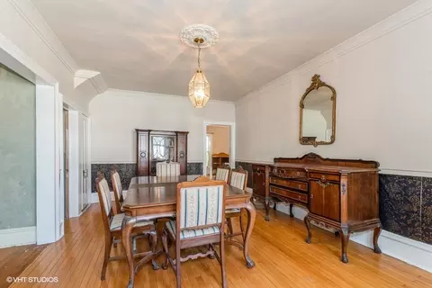 Dining - 204 E 5th St, Lockport, IL 60441 photo 1 of 1