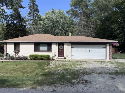 1601 Bolling Ave, Johnsburg, IL 60051
