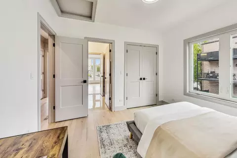 Bedroom - 4242 S Champlain Ave, Chicago, IL 60653 photo 3 of 5