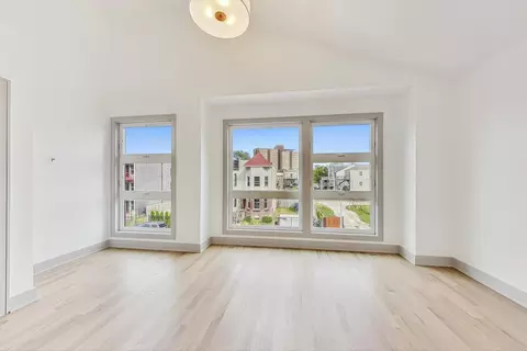 Other - 4242 S Champlain Ave, Chicago, IL 60653 photo 3 of 5