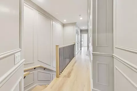 Entry Way - 4242 S Champlain Ave, Chicago, IL 60653 photo 1 of 1