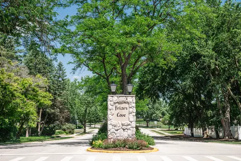 View/Area - 220 N Haddon Pl, Addison, IL 60101 photo 1 of 1