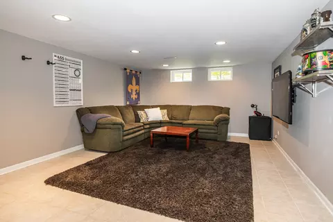Other - 220 N Haddon Pl, Addison, IL 60101 photo 8 of 17