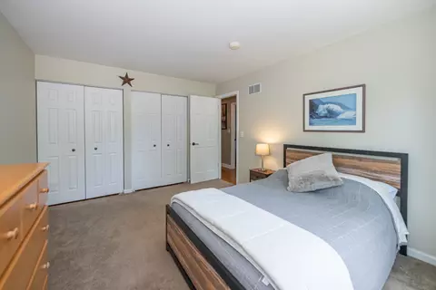 Bedroom - 220 N Haddon Pl, Addison, IL 60101 photo 6 of 7