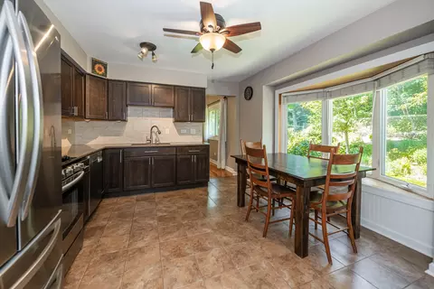 Kitchen - 220 N Haddon Pl, Addison, IL 60101 photo 2 of 5