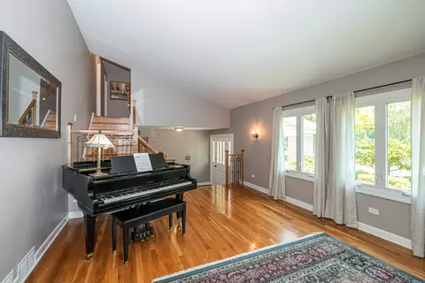 Other - 220 N Haddon Pl, Addison, IL 60101 photo 4 of 17