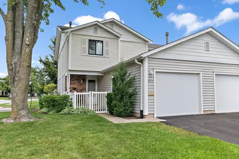 632 Bridgeview Pt, Schaumburg, IL 60194