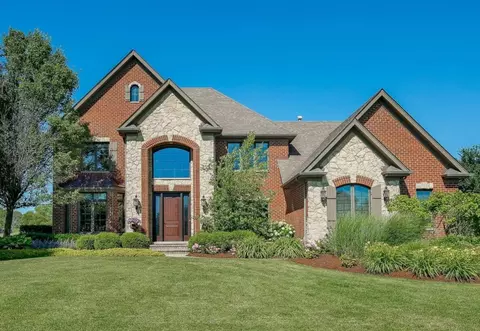 4213 Steam Mill Ct, Oswego, IL 60543
