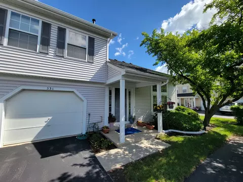 531 East Ave, Streamwood, IL 60107