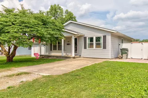 601 N Ohio St, Tuscola, IL 61953