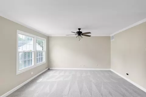 22 Red Oak Trl, Cary, IL 60013 photo 6