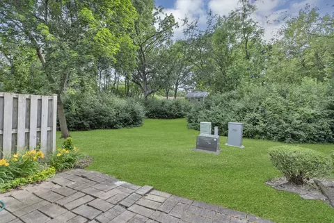 22 Red Oak Trl, Cary, IL 60013 photo 27