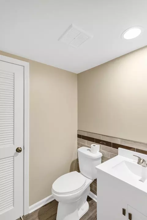 22 Red Oak Trl, Cary, IL 60013 photo 14