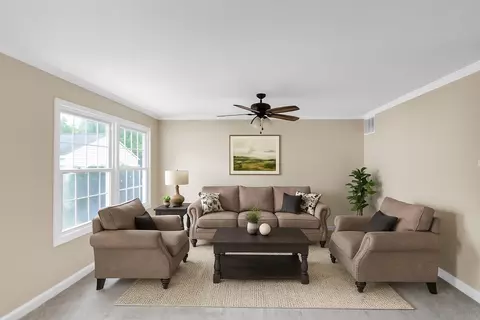 22 Red Oak Trl, Cary, IL 60013 photo 5