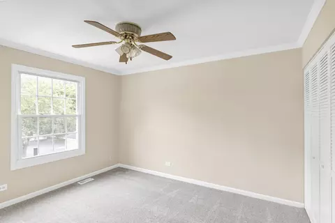 22 Red Oak Trl, Cary, IL 60013 photo 18