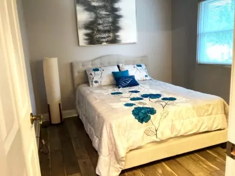 Bedroom - 1348 Inverness Dr, Elgin, IL 60120 photo 2 of 2